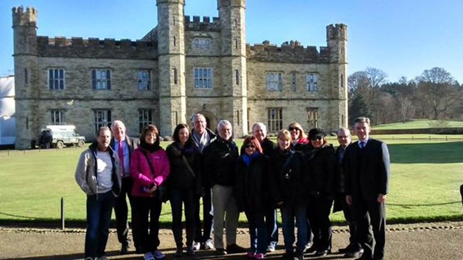 Hugh Robertson welcomes Canadian tourism operators to Leeds Castle